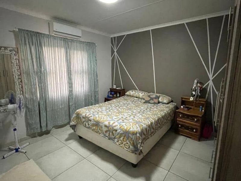 3 Bedroom House For Sale - Photo 8