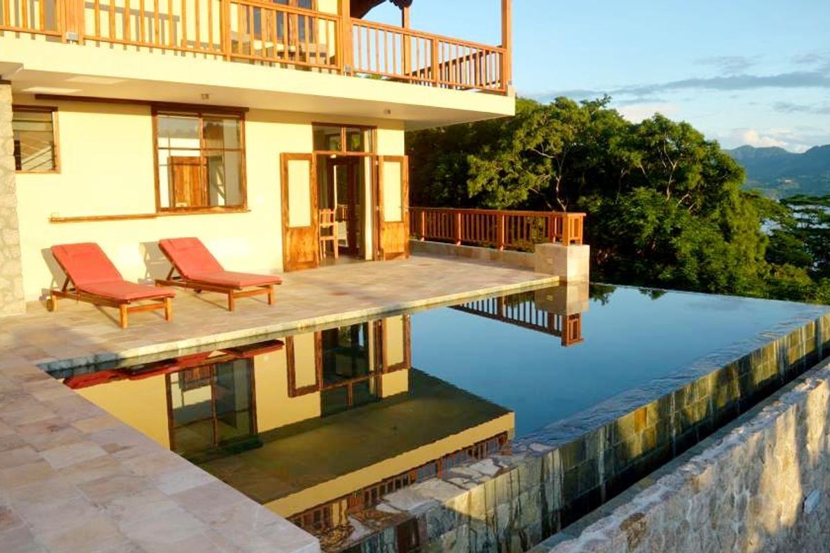 Small scale tourism opportunity/Private residence - Photo 2
