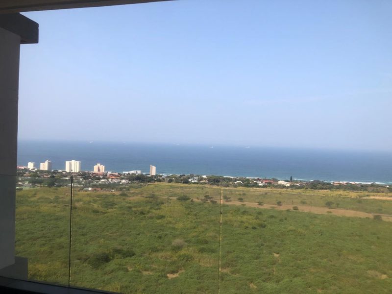 Luxury Living - Photo 9