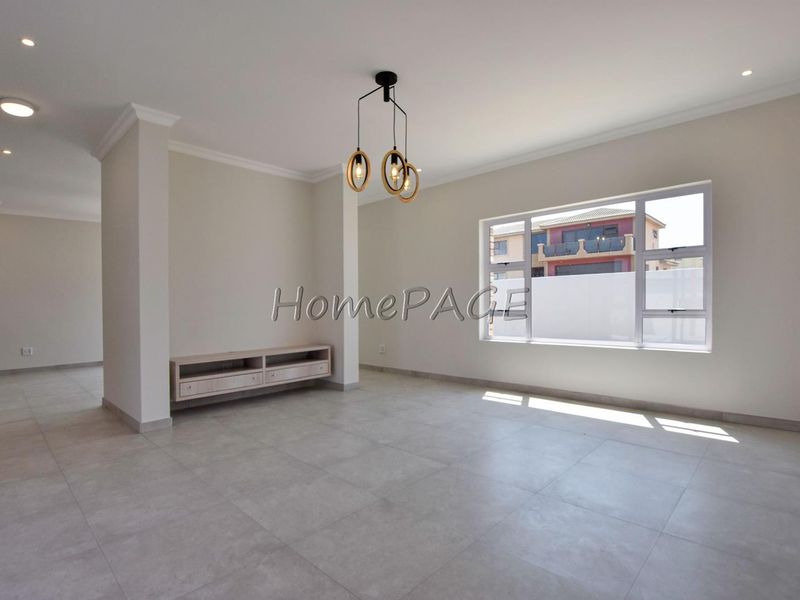 Ext 9, Swakopmund:  New 3 Bedr Home with 2 Bedr Flat is for Sale - Photo 5