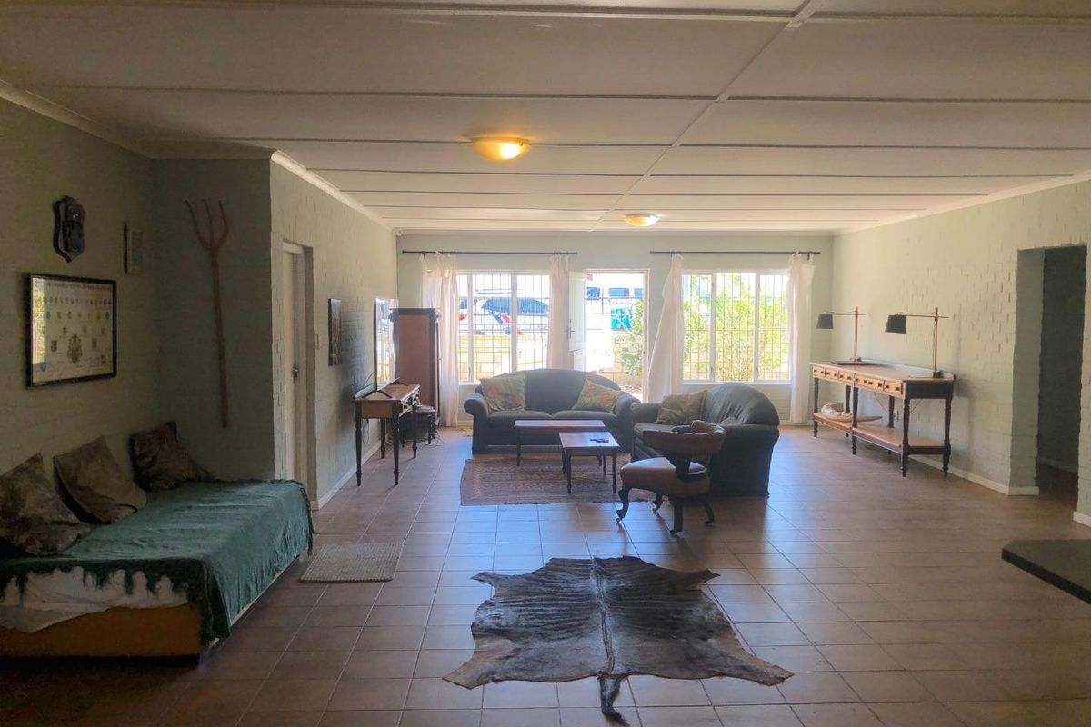 Charming Bot River Home: Country Living - Photo 3