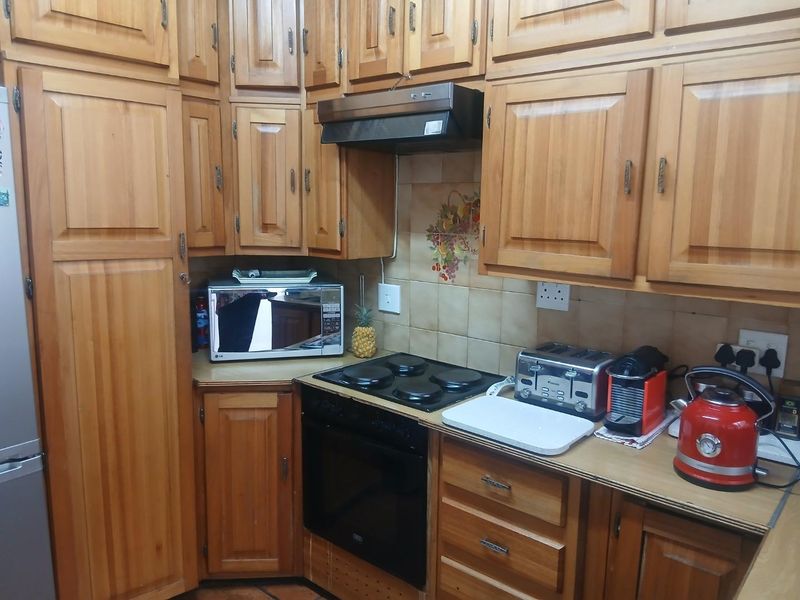 2 Bedroom well-maintained Townhouse for sale in Brackenhurst - Photo 10