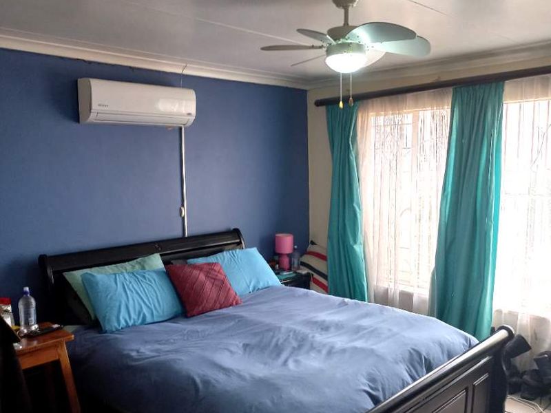 3 Spacious bedroom home+Study+Spacious flat+solar power Installed! - Photo 7