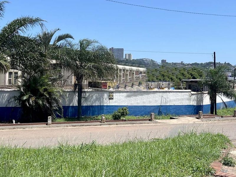 Prime Industrial Yard For Sale on Chris Hani Road - Photo 4