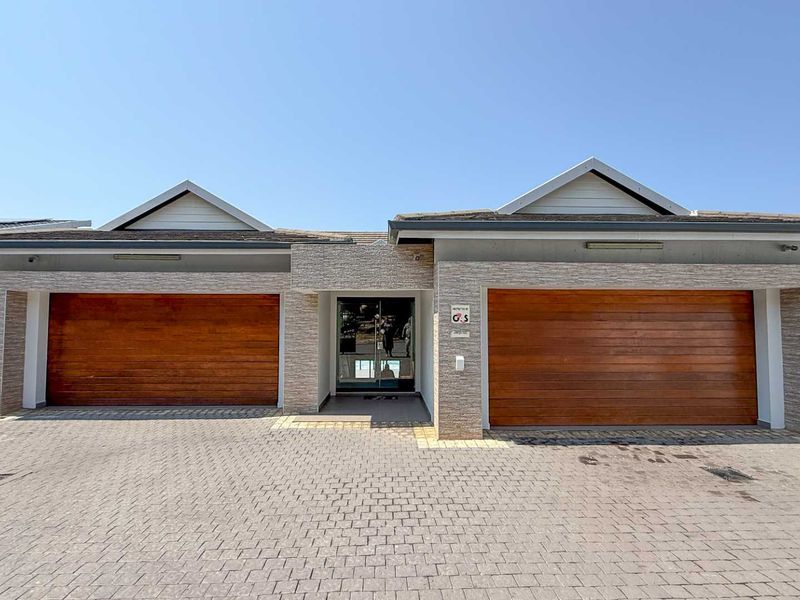 Incredible Coastal Tinley Manor Home - Photo 2