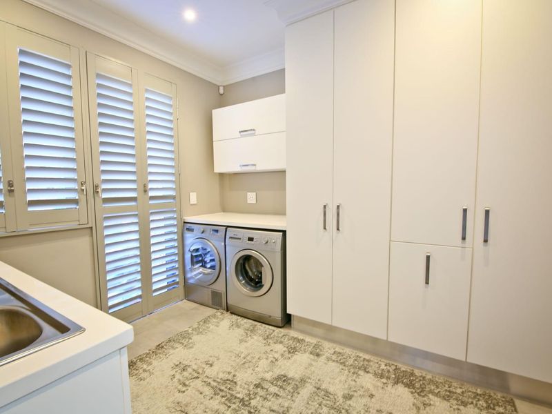 Luxurious, Fully Furnished Penthouse Villa In Safe And Secure Complex - Photo 10