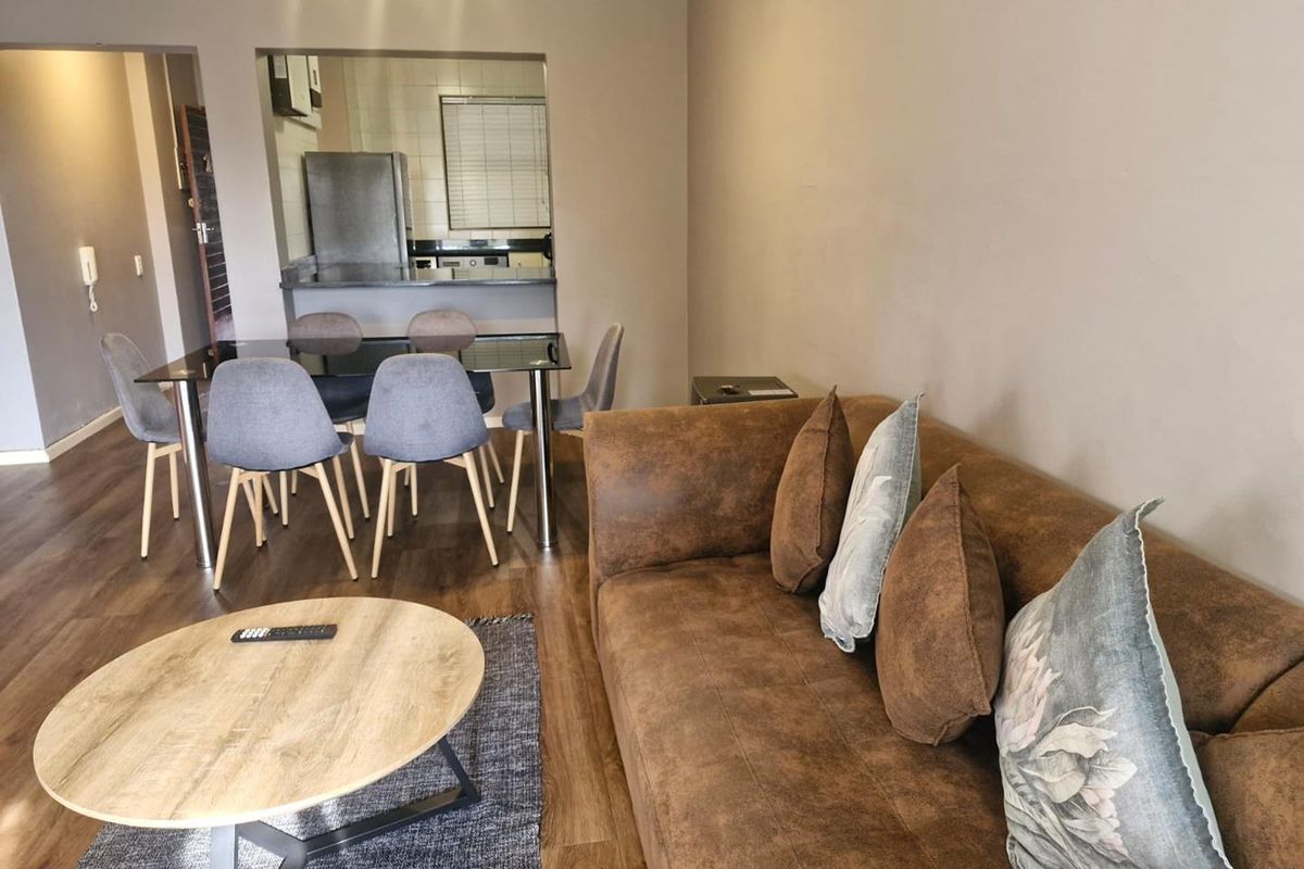 Immaculate top floor 3 bedroom apartment allows air bnb - Photo 4