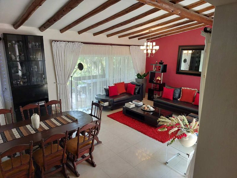 3 BEDROOM HOUSE WITH COTTAGE FOR SALE IN NORTHCLIFF - Photo 7