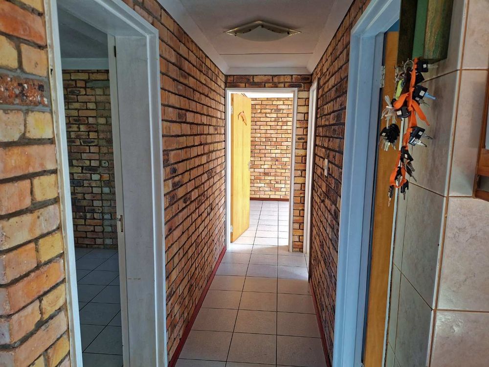 From kitchen to 2nd bedroom