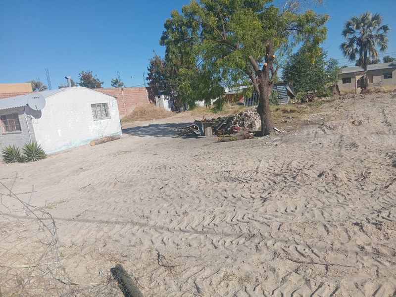🏡 FOR SALE – 2 Bedroom House | Ondangwa Extension 1 - Photo 1