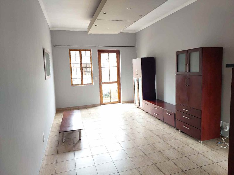 1 BEDROOM APARTMENT TO RENT IN SAXONWOLD - Photo 3