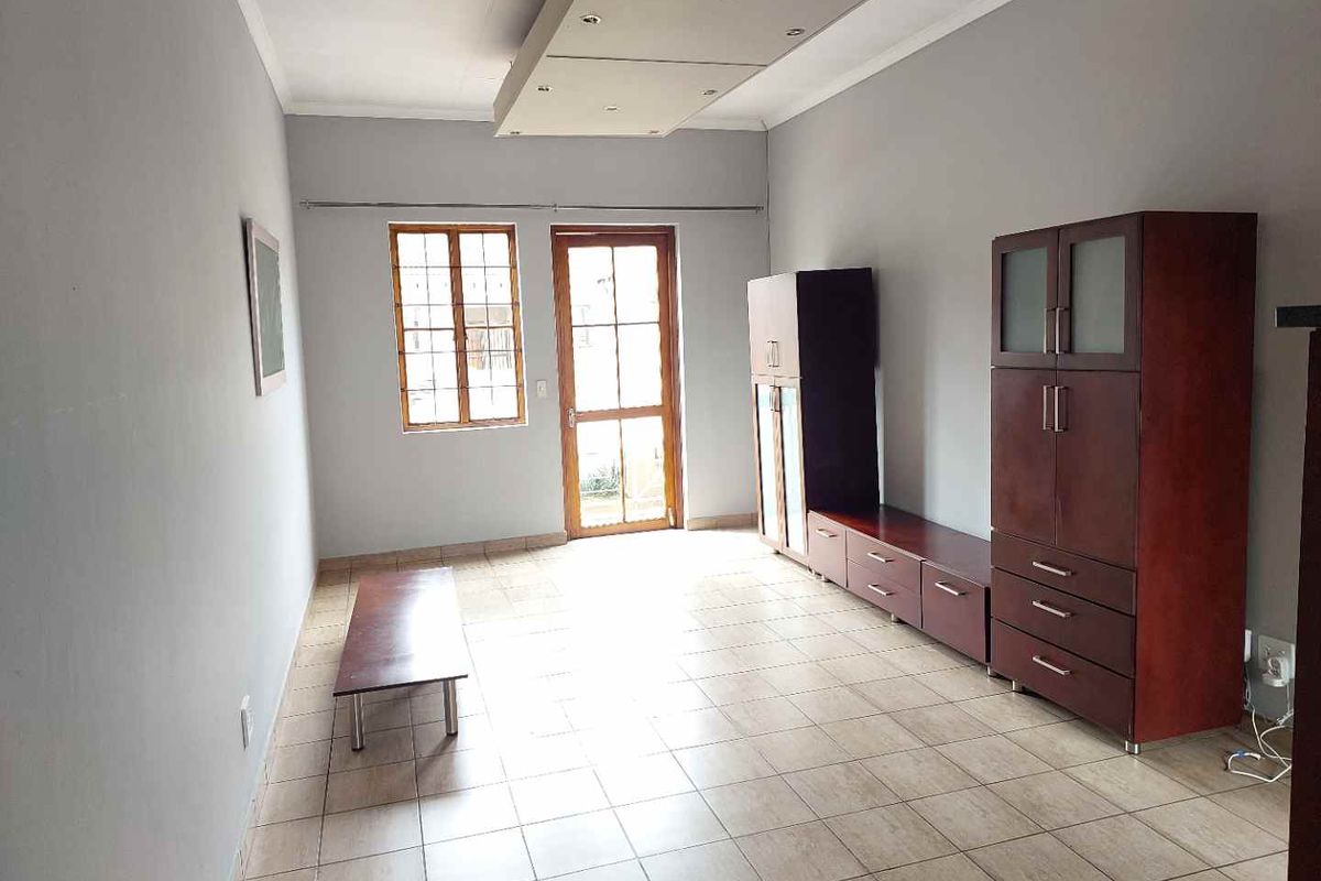 1 BEDROOM APARTMENT TO RENT IN SAXONWOLD - Photo 3