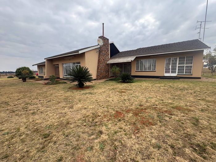 Property #2504304, Small Holding For Sale in Valley Settlements AH