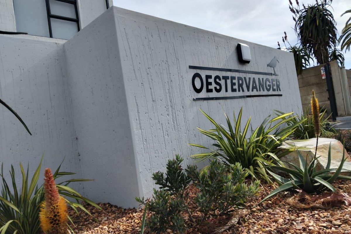 Exclellent investment walking distance to the beach - Photo 2