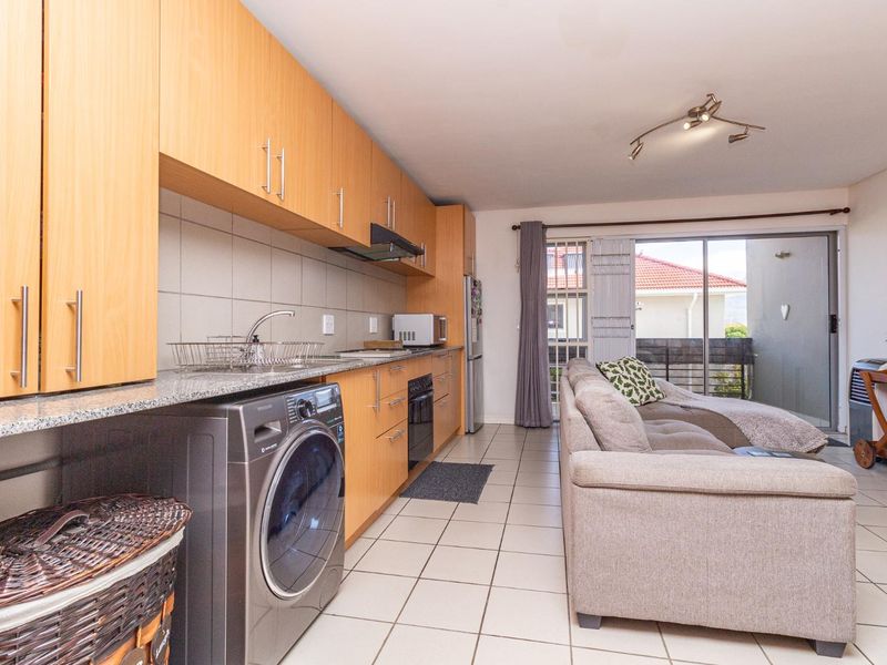 Chic Studio Apartment! - Photo 3