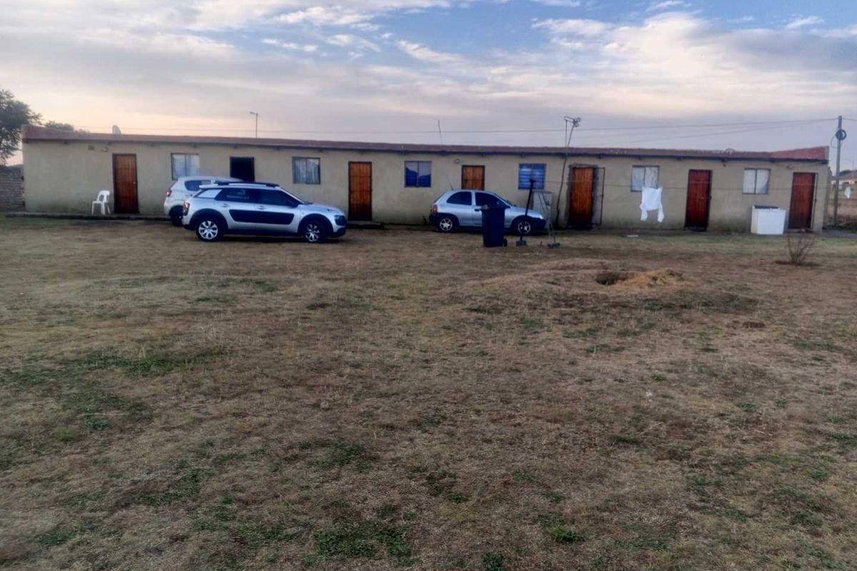 Massive land with business opportunity - Photo 2