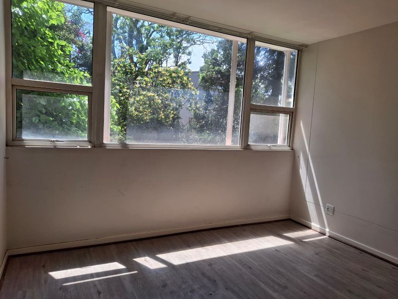 A LOVELY ONE BEDROOM APARTMENT - Photo 9