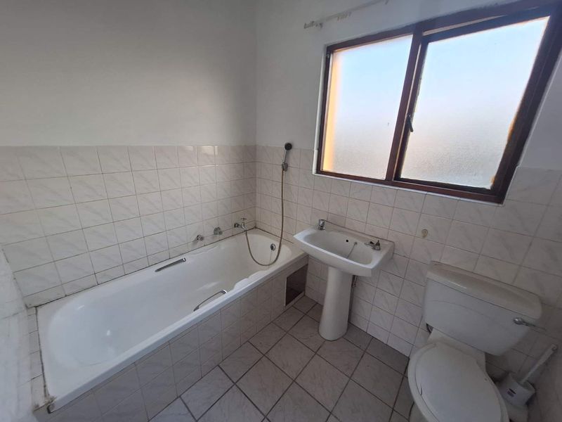 THE IDEAL LOCK UP AND GO - Photo 4