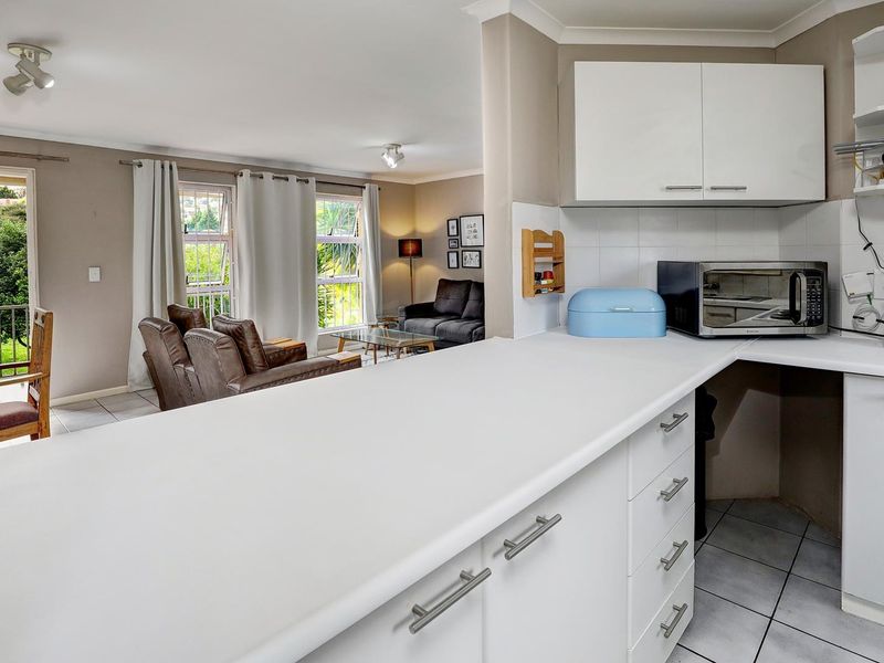 Spacious & Secure Two-Bedroom Apartment in Loevenstein - Photo 5