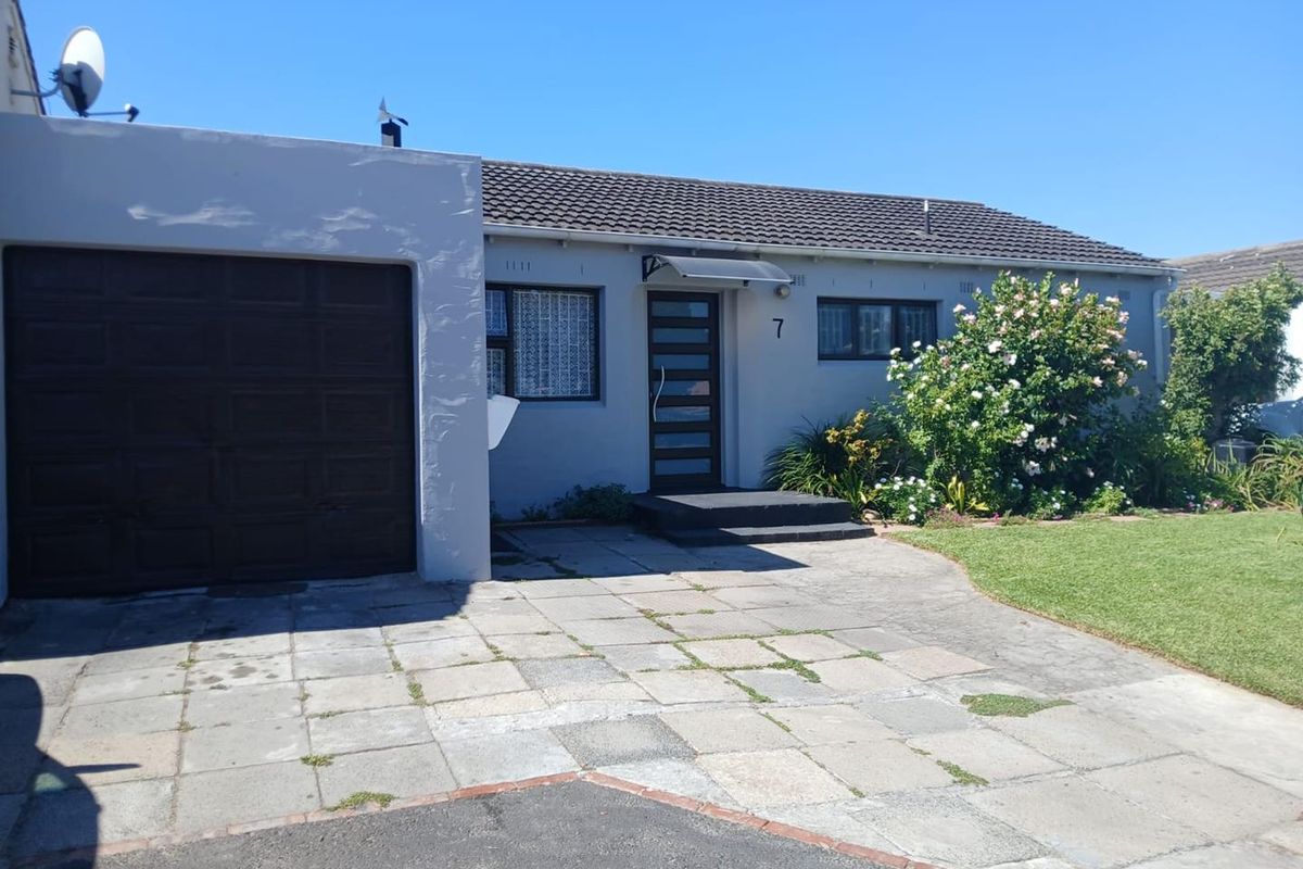 Charming Modern 3-Bedroom Home in Northpine | R1,720,000 - Photo 2