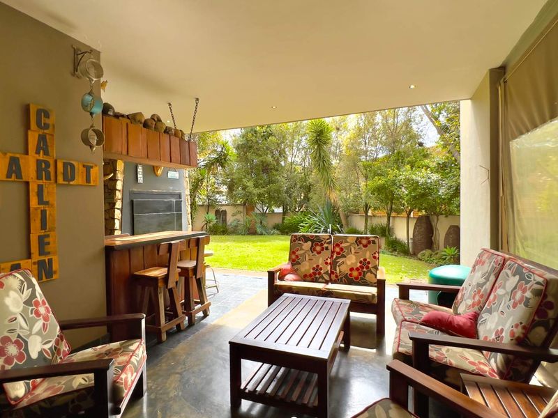 Full title Town house in Midstream Estate - Photo 2