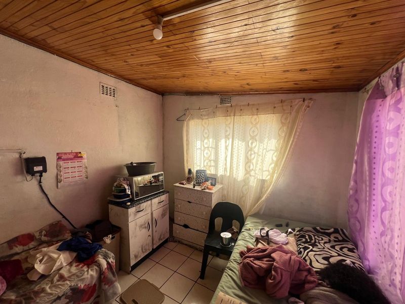 8 bedroom house neats a bit of TLC for student accomdatiomn - Photo 7