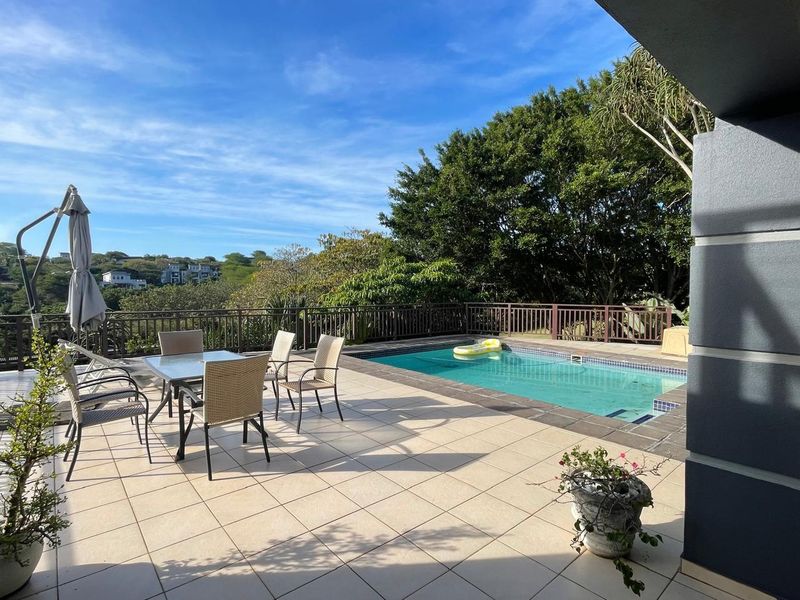 House For Sale in Palm Lakes Estate - Photo 4