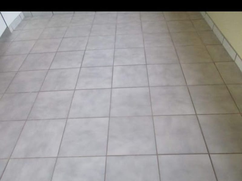 A bachelor unit to rent - Photo 4