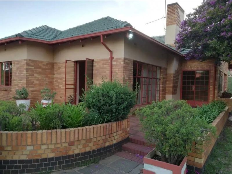 3 Bedroom House for Rent - Photo 2