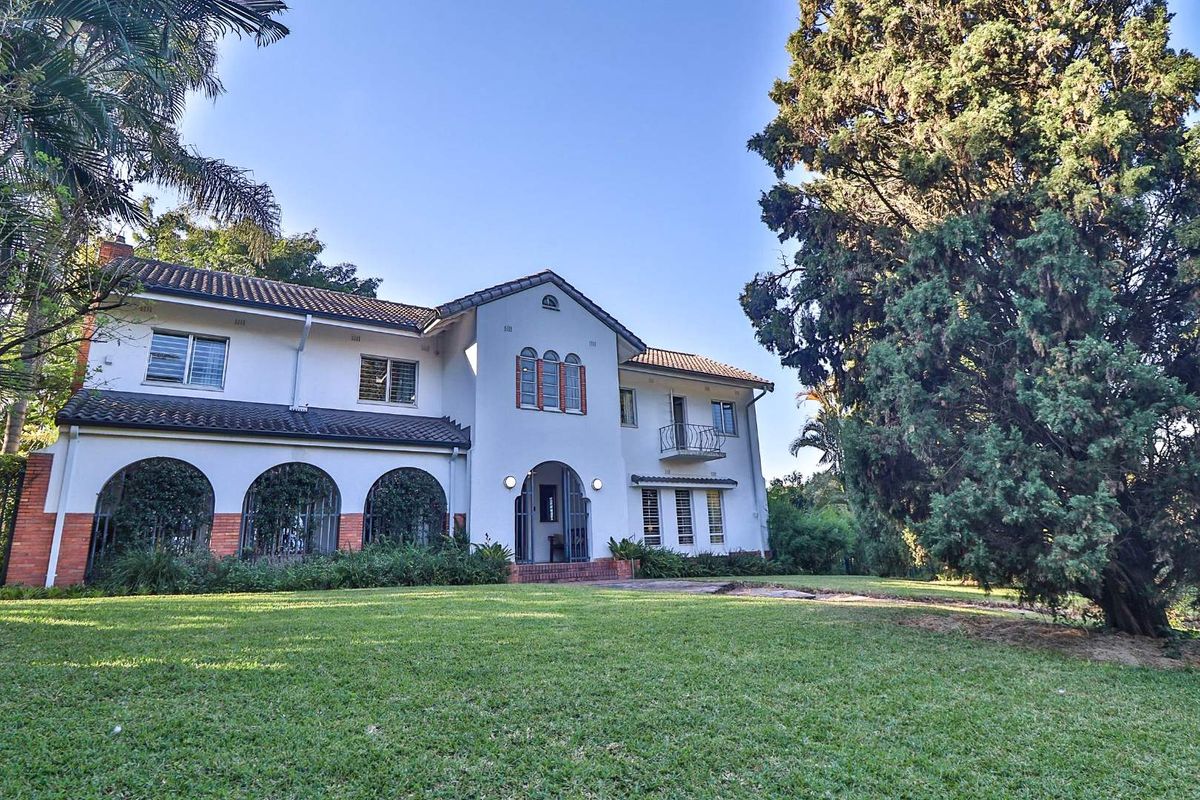 Timeless Architectural Masterpiece – A Rare Lowveld Gem - Photo 2