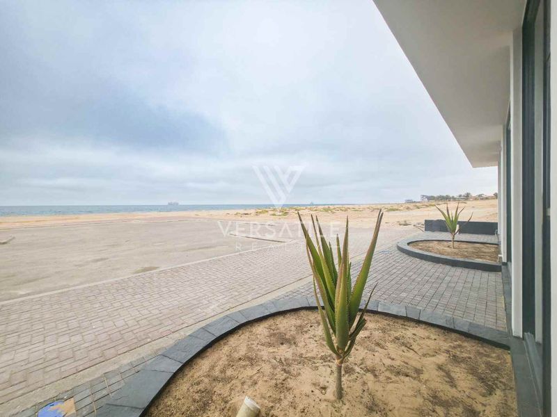Townhouse with Permanent Sea View to Let - Photo 2