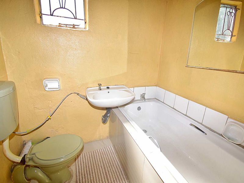 Well Priced Home - Photo 7