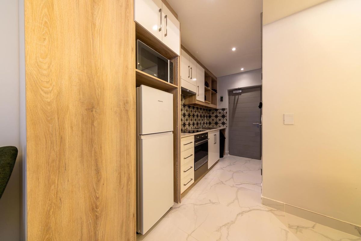 Modern 1-Bedroom Apartment in Stellenbosch Central - Flexible Lease Options - Photo 3