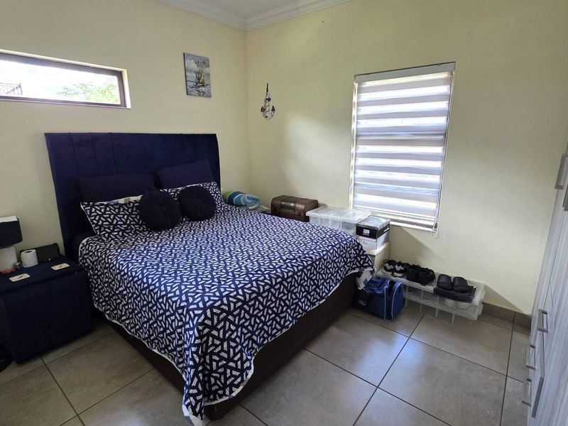 4 Bedroom 3 Bathroom Family Home in Melodie For Sale  R 2 850 000 - Photo 10