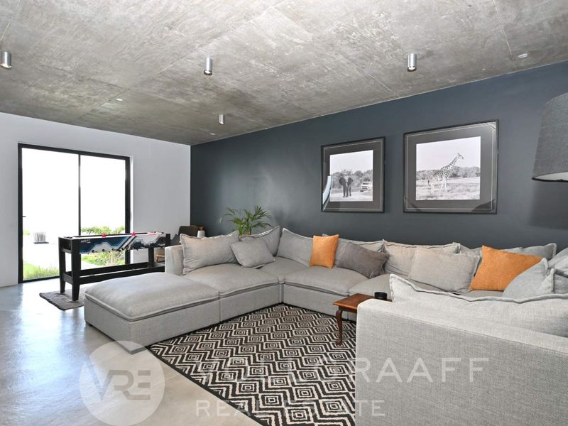 Modern Home Available For Rent - Photo 7