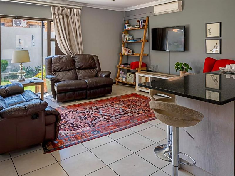 3 Bedroom Townhouse for Sale in New Redruth - Photo 5