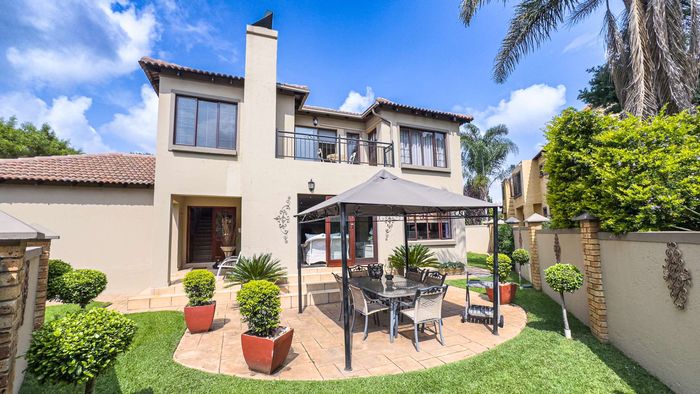 Property #2375451, Townhouse Pending Sale in Midstream Estate