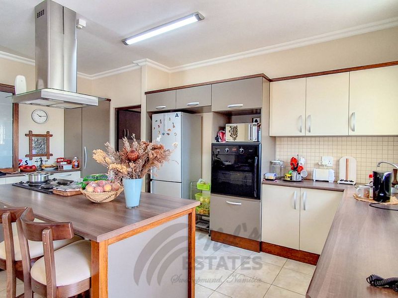 Furnished Home For Sale in Ocean View, Swakopmund - Photo 2