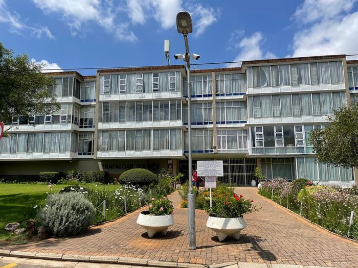 Property #2463542, Apartment For Sale in Florida Park