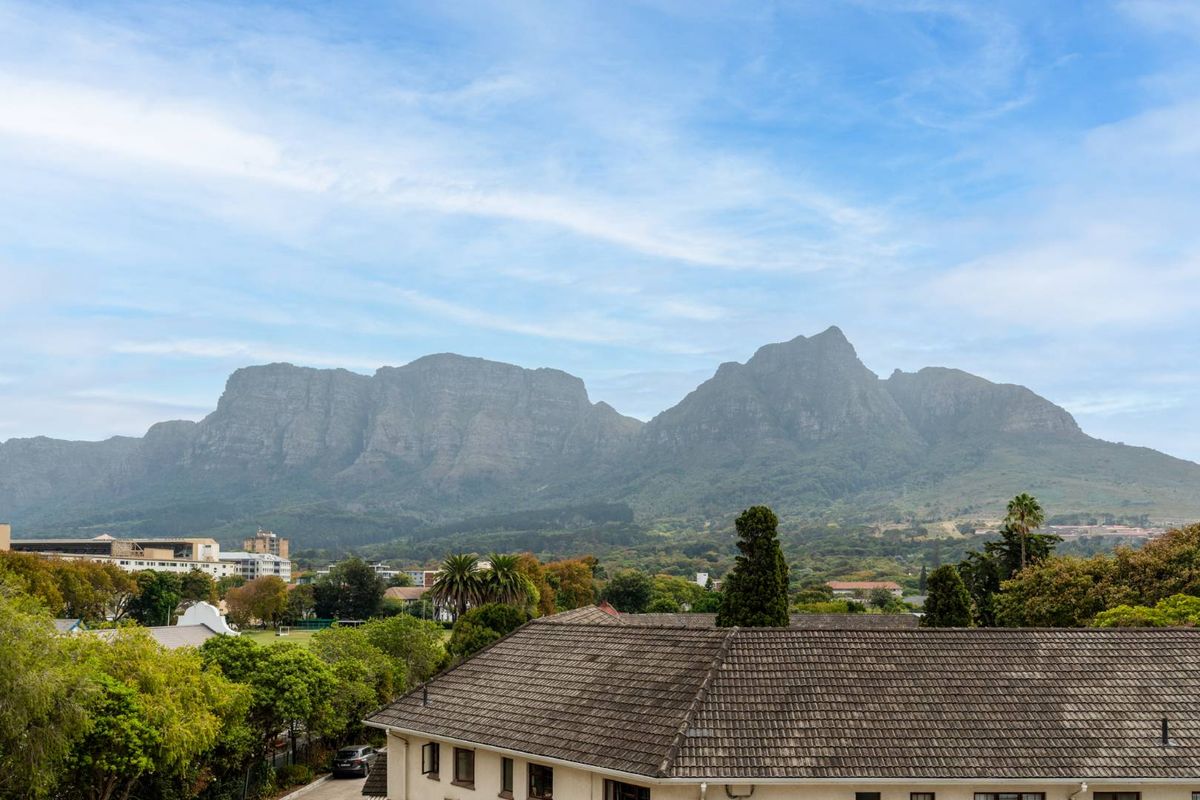 Modern 2-Bedroom Apartment with Mountain Views | The Chesterfield - Photo 2