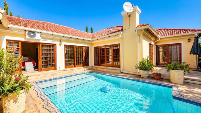 Property #2507105, House For Sale in Midstream Estate