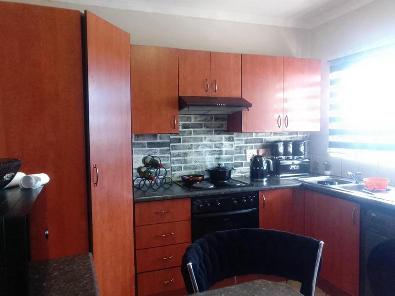 Apartment Flat For Sale in Kempton Park Terenure Midriver Estates - Photo 3