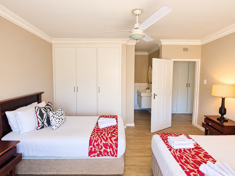 Furnished 3-Bedroom Apartment with Spectacular Lake & Wetland Views | St Lucia, iSimangaliso Wetlands Park - Photo 6