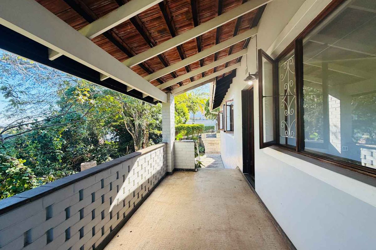 Hendra - Renovators Dream in Parkhill with endless Potential - Photo 3