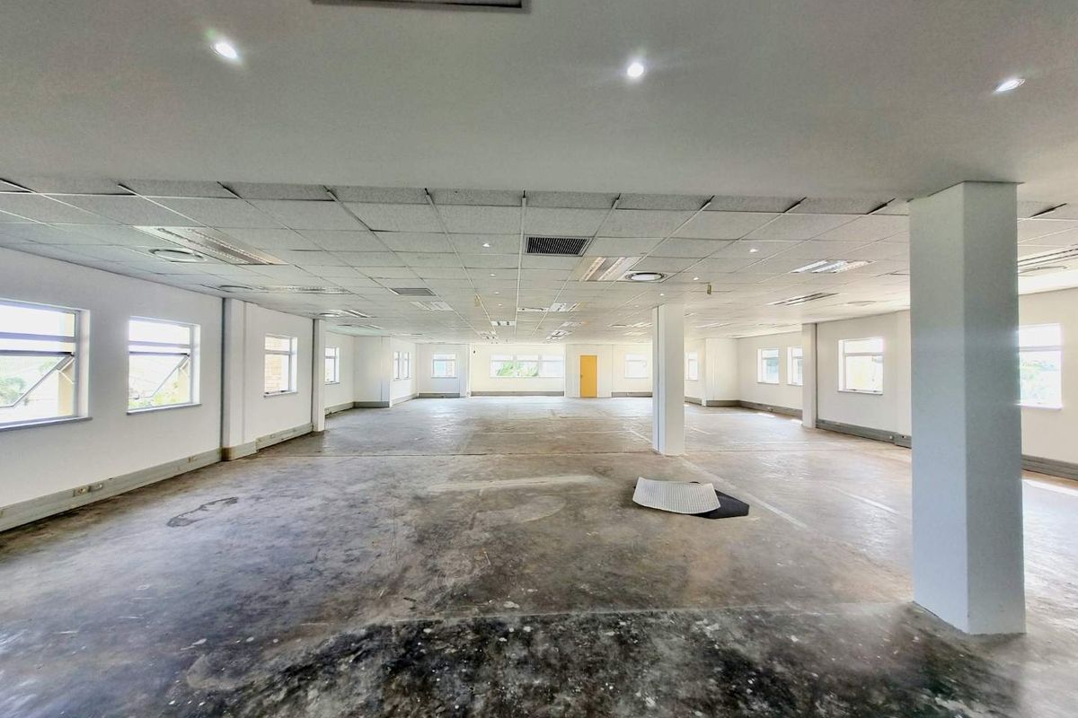 309m2 First-Floor Office in Illovo Sugar Park – Secure, Accessible, and Move-In Ready - Photo 5