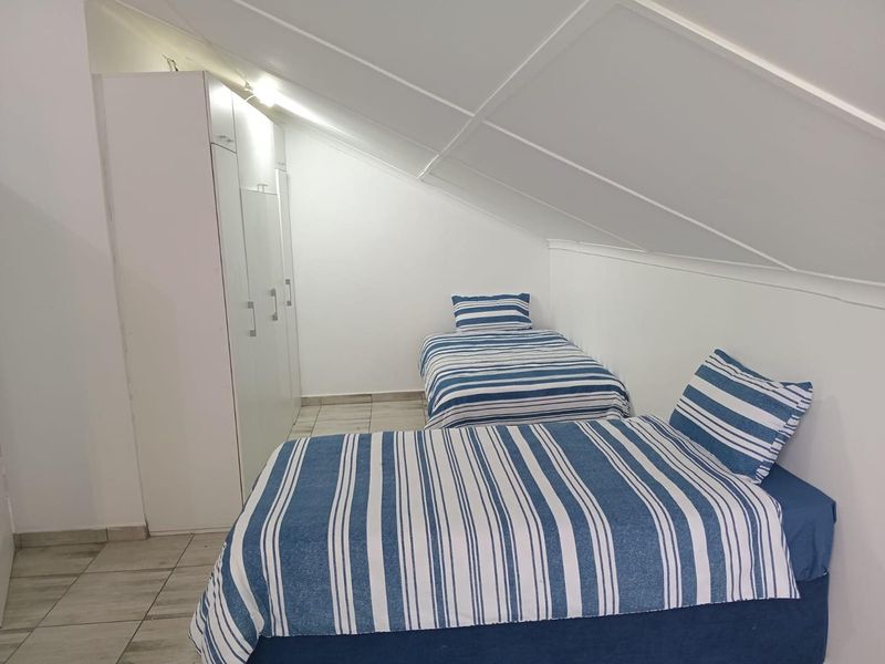 Fully Furnished 3-Bedroom Contractor’s Dream Stay – Just Bring Your Bags! - Photo 8