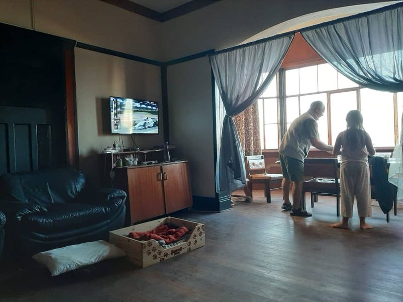 GORGEOUS SEE FRONT HOUSE WITH FLATLETS FOR SALE IN LUDERITZ - Photo 8