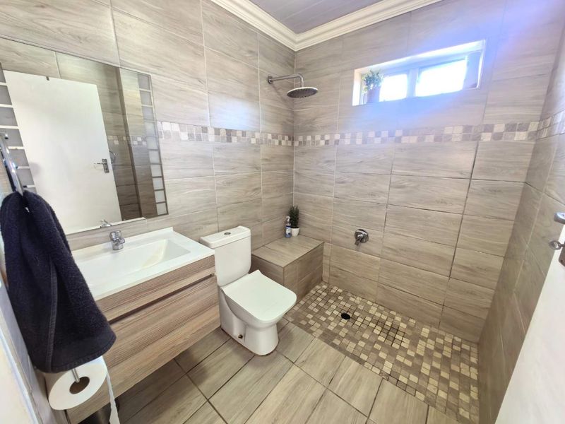 3 Bedroom Family Home, Goodwood - Photo 10