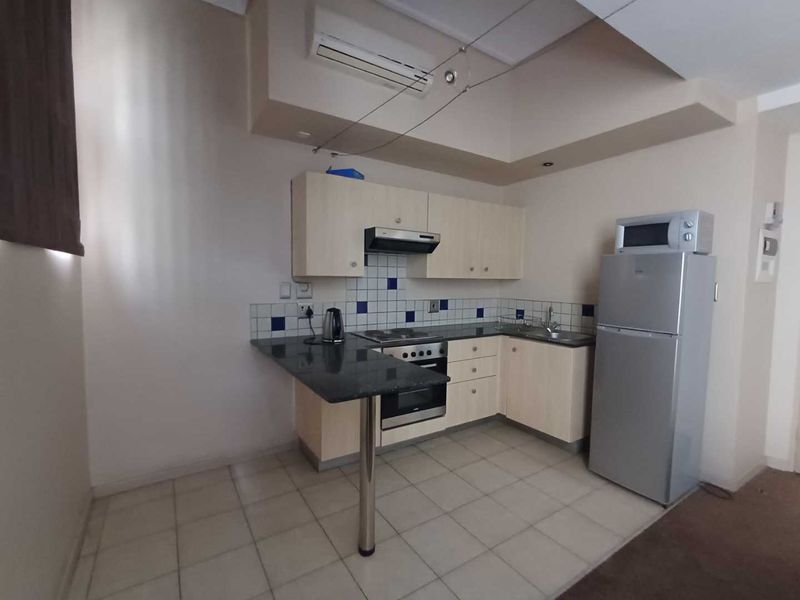 213 Mapungubwe Hotel fully furnished with quality furniture and appliances - Photo 4