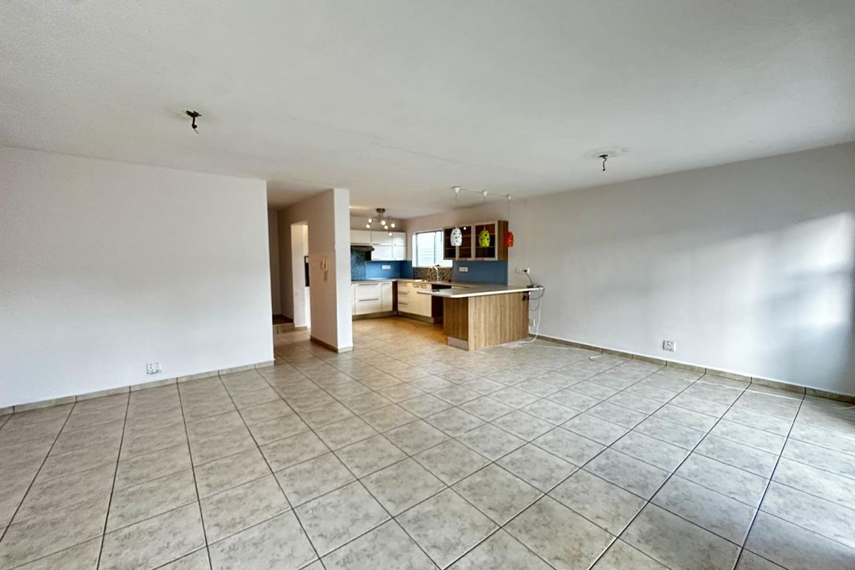 3 Bedroom Townhouse For Sale in Avis - Photo 3